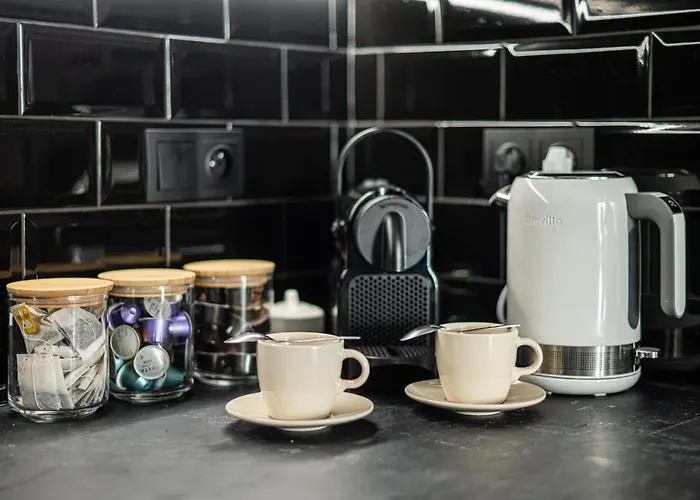 24h With Free Garage And Ac Jagielly 5 아파트 *