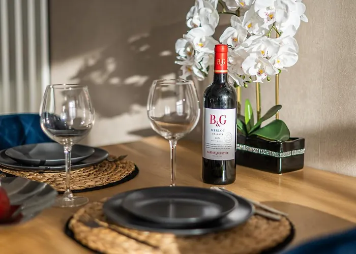 24h With Free Garage And Ac Jagielly 5 아파트 *