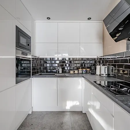 Apartment 24h With Free Garage And Ac Jagielly 5